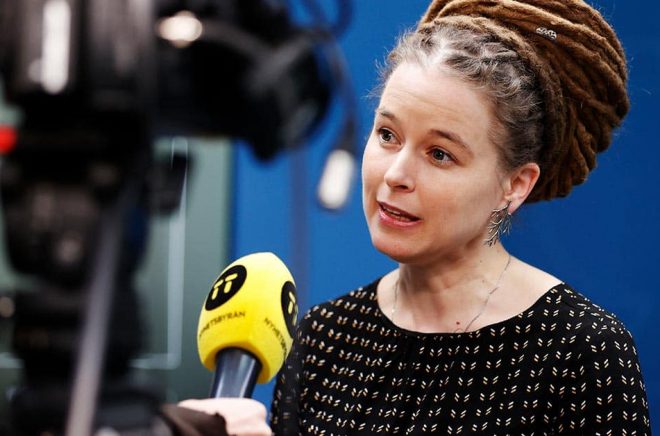 Regeringen skjuter till ett krispaket på en halv miljard till kulturen, säger kultur- och idrottsminister Amanda Lind (MP). Foto: Nils Petter Nilsson/TT.